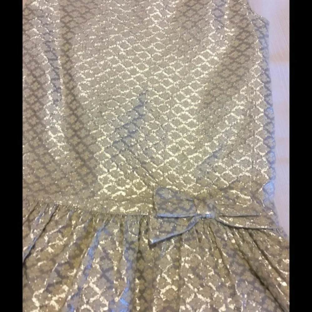 GYMBOREE lovely silver sleeveless dress EUC size 5t